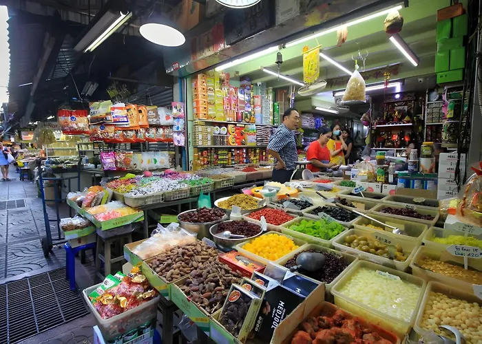 Xx Znap Yaowarat Mrt วัดมังกร ใกล้สถานี 100 เมตร * 曼谷