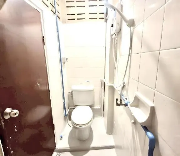 Z *